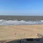 Apartment Duinbergen By The Sea *