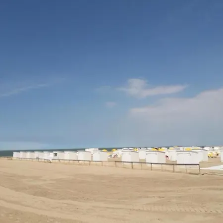 Duinbergen By The Sea Апартаменты *